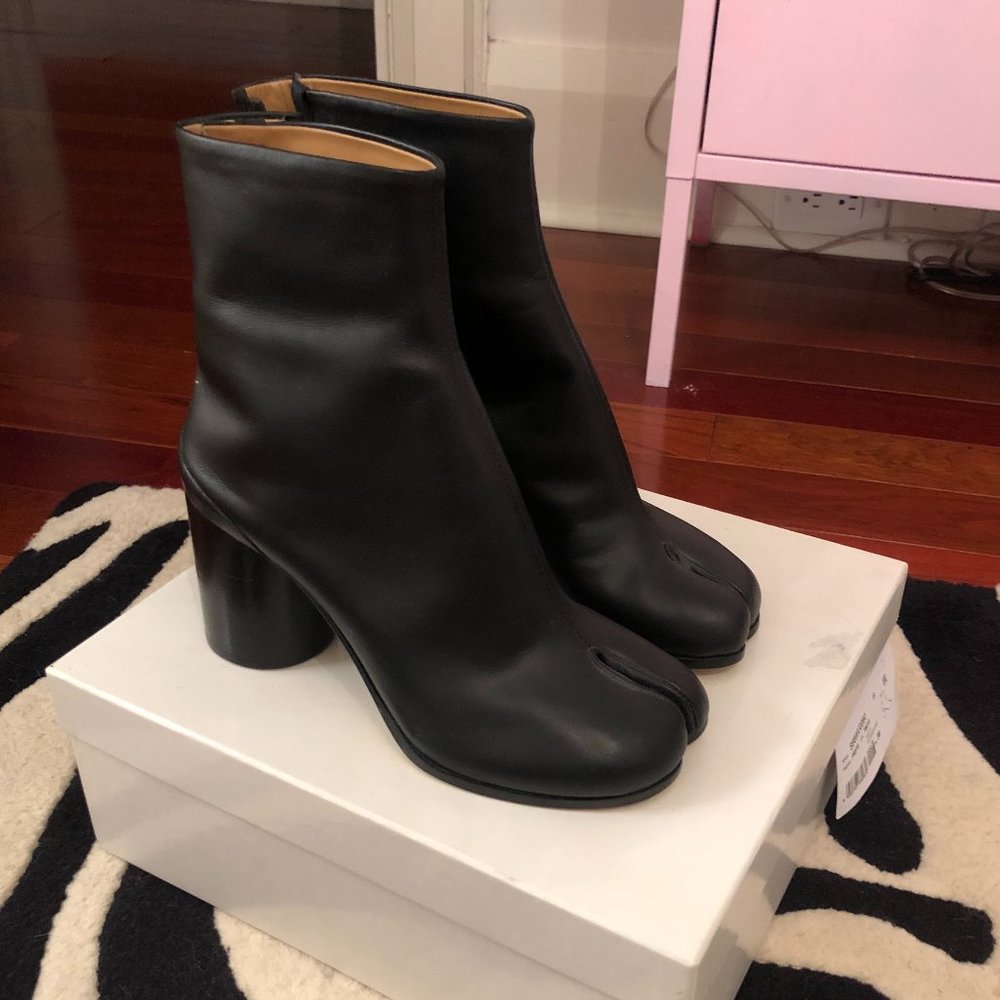 Brand New Maison Margiela Black Tabi Calfskin Boots
